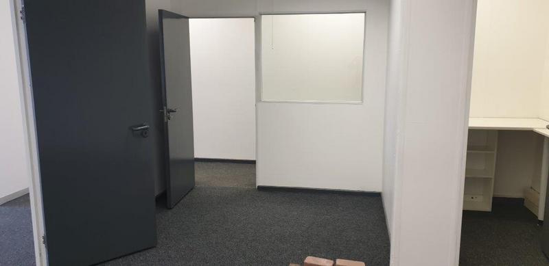 To Let commercial Property for Rent in Mowbray Western Cape